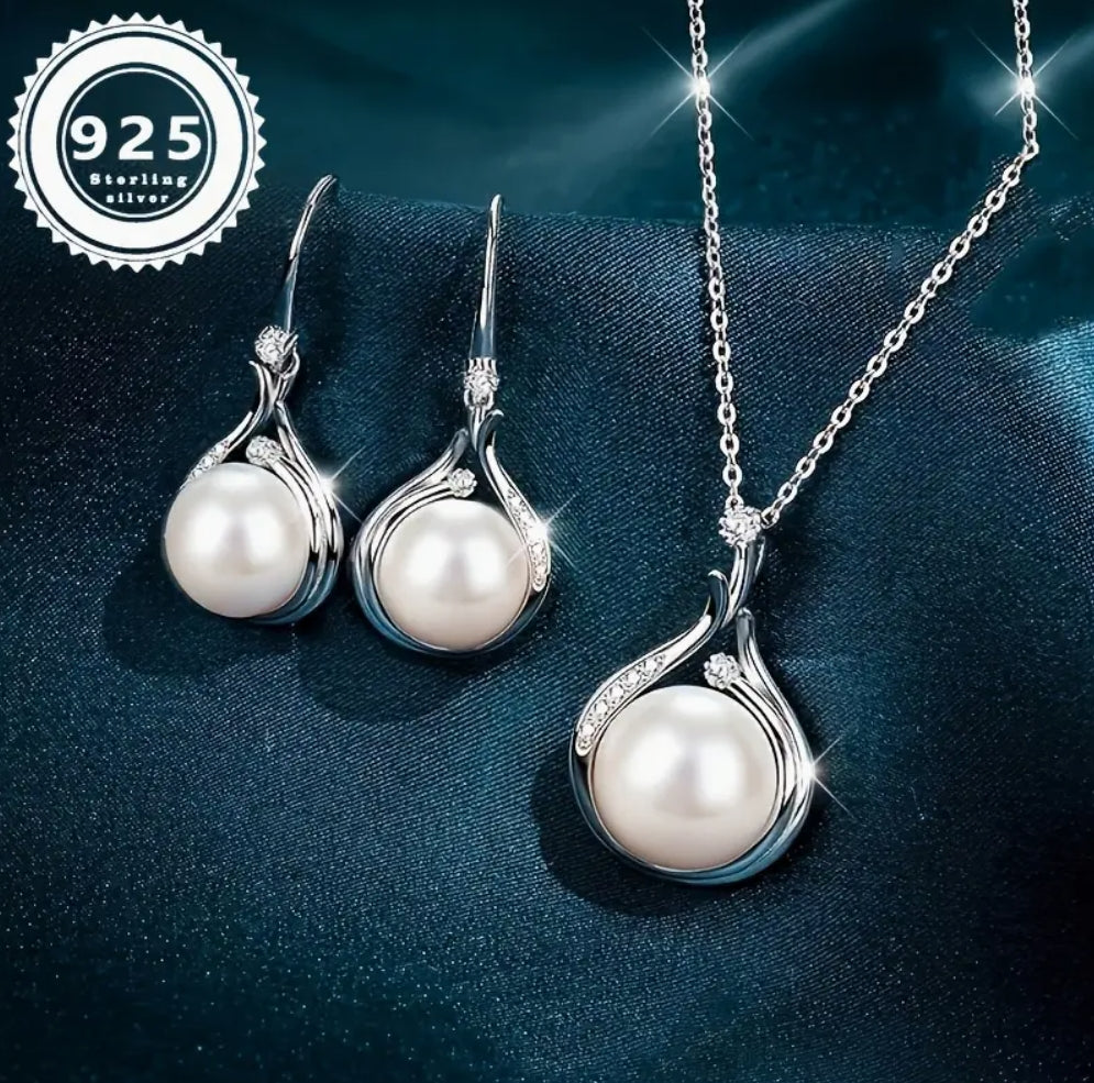 Conjunto de collar y aretes de gota de perla